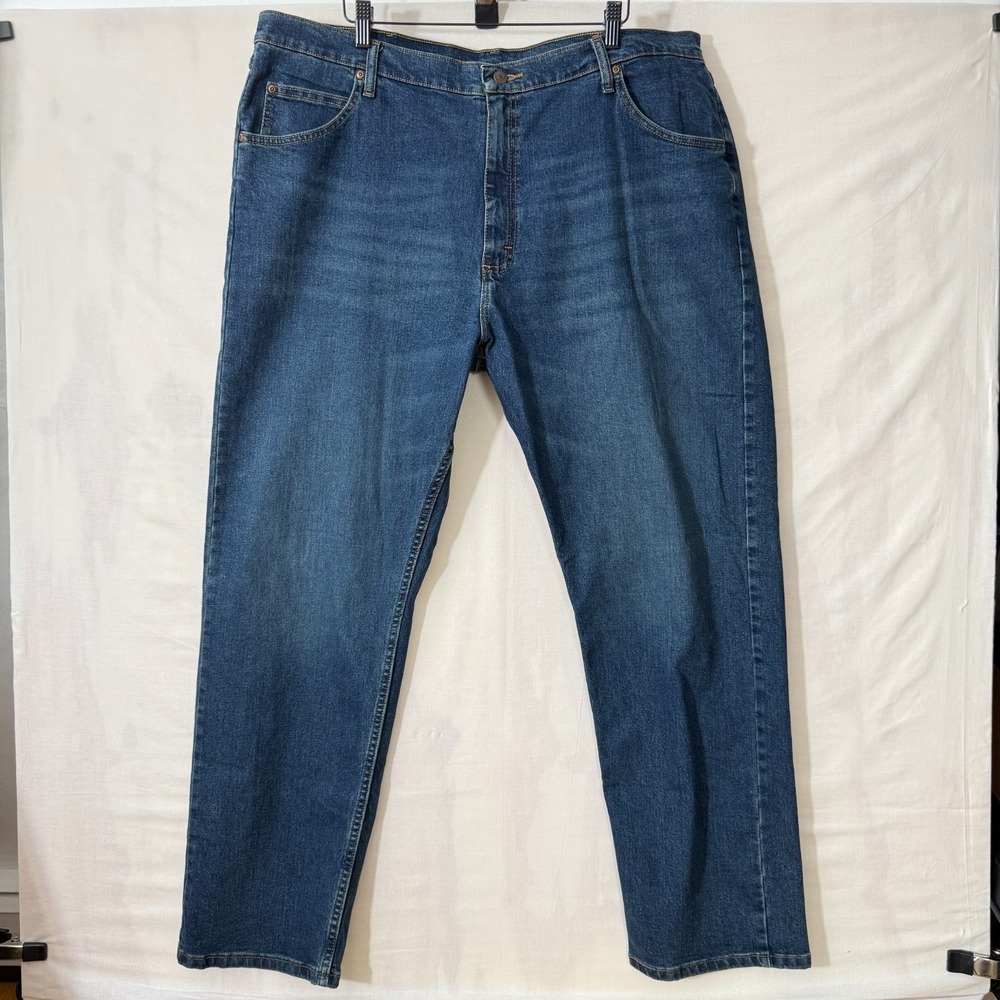 Wrangler Premium Quality Men's Jeans 42x32 Blue Denim Comfort Fit Stretch